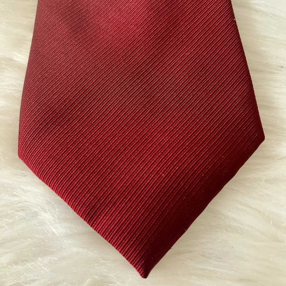 Jos A Bank Neck Tie Mens Burgundy Silk Solid Woven Classic Designer Dress Suit